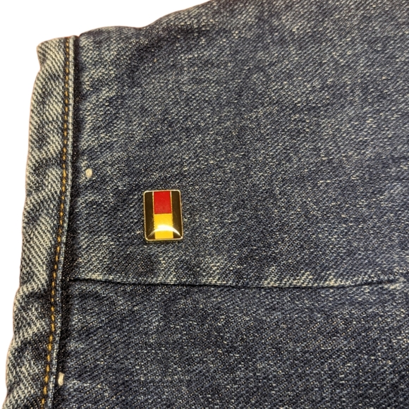 Tommy Hilfiger Ladies Denim Jean Shorts Size 12 - Picture 2 of 10